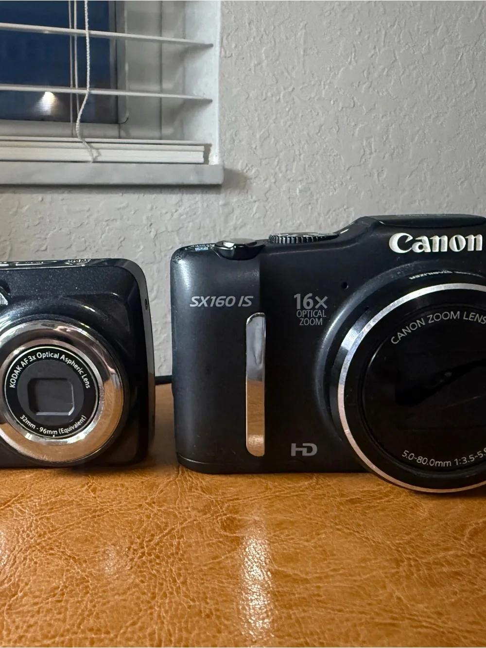 Canon Black SX160 IS 16x Optical Zoom Compact Camera
